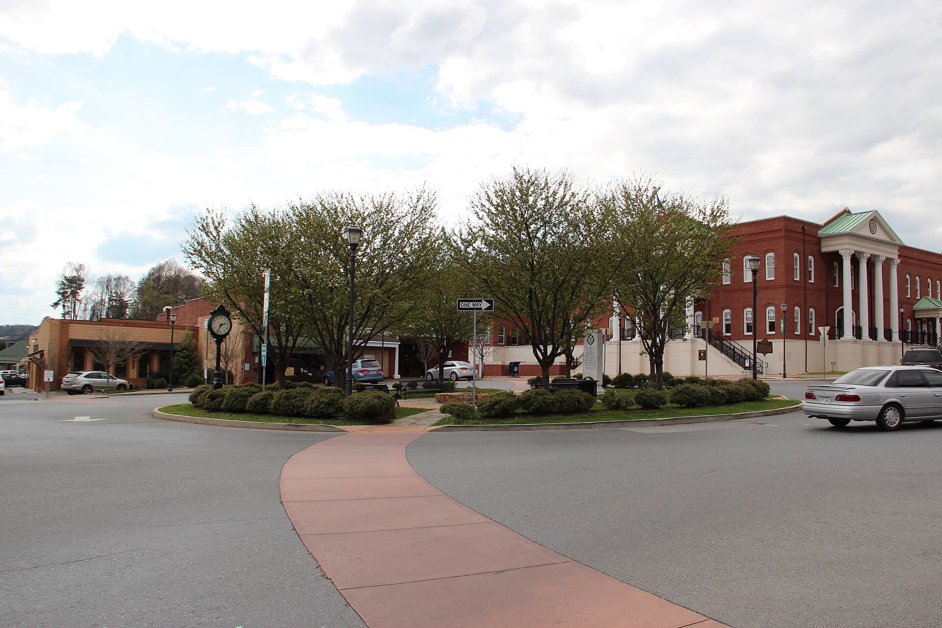 City Council Approves Another $134,000 for Ellijay Street Repaving